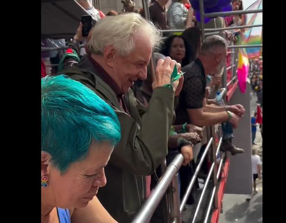 Marco Nanini vai à 29ª Parada do Orgulho LGBT; veja mais artistas que passaram por evento