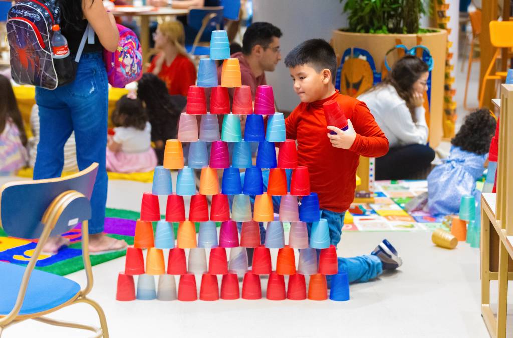 Shopping West Plaza aposta em brincadeiras para reunir a família