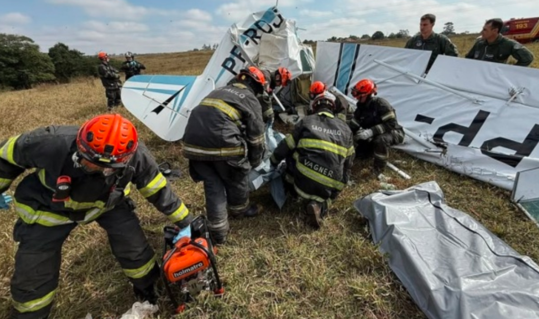 Avião caiu em São José do Rio Preto