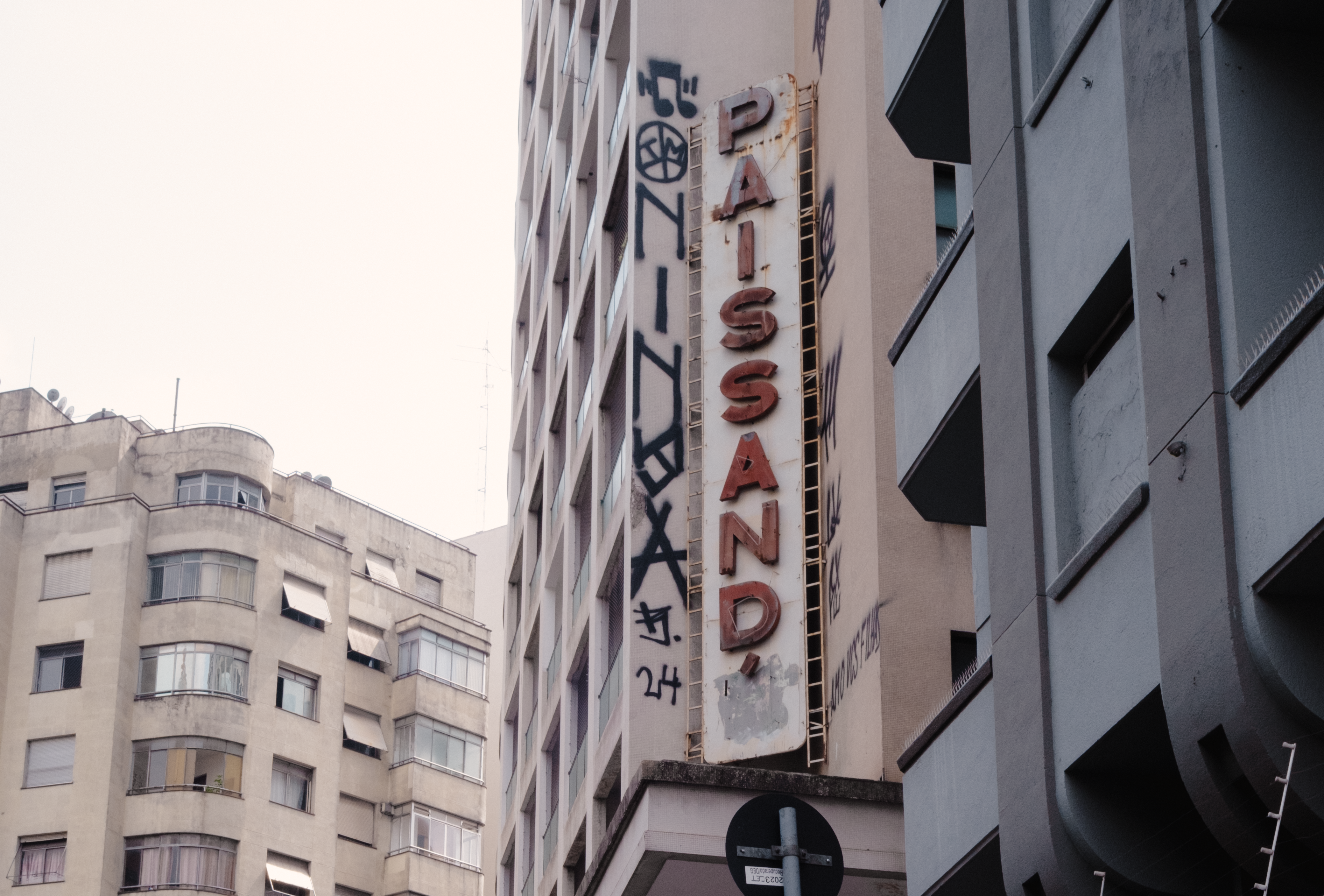 Após 20 anos, Cine Paissandu, no centro, reabre com ocupação artística