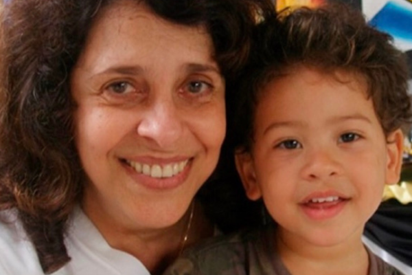 Filho de Gal Costa publica carta nos 80 anos da mãe: “Você não será esquecida”