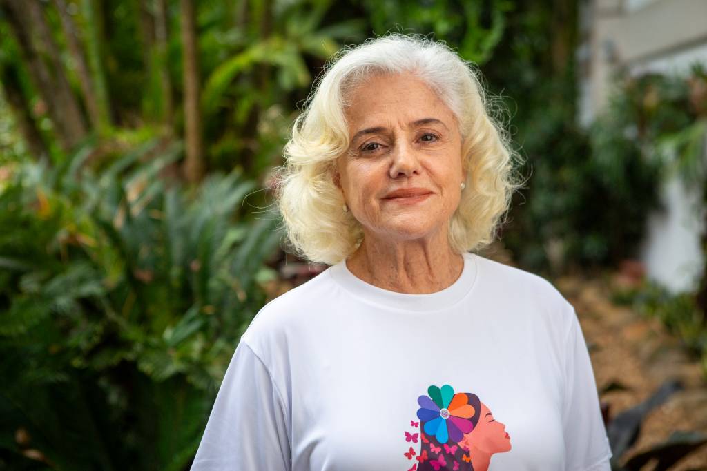 Marieta Severo é madrinha da campanha Setembro em Flor