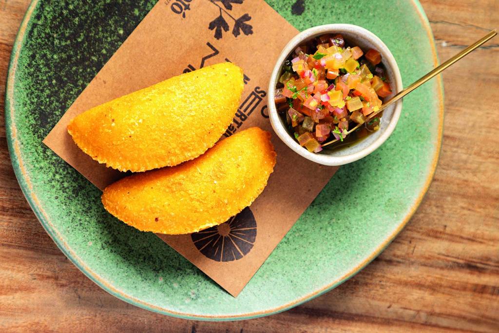 Celeiro Arimbá festeja 10 anos com cortesia e pratos especiais