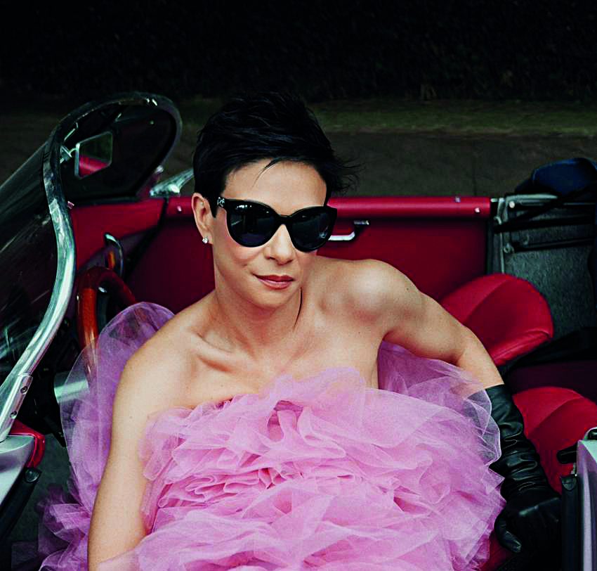 Ex-executiva do Google, Inès Schinazi lança músicas com produtor famoso