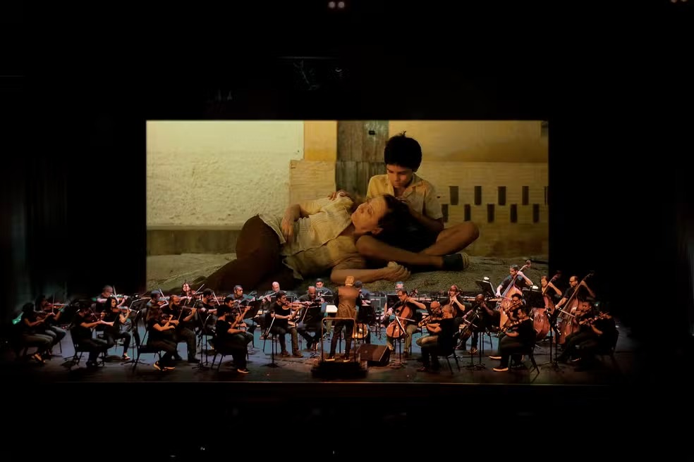 Cine concerto exibe ‘Central do Brasil’ com trilha sonora ao vivo