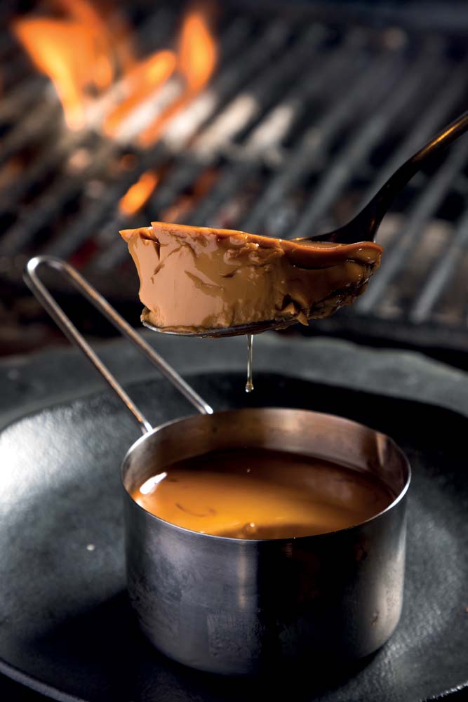 Flan, nome dado ao pudim de doce de leite, no Grindhouse Braserito