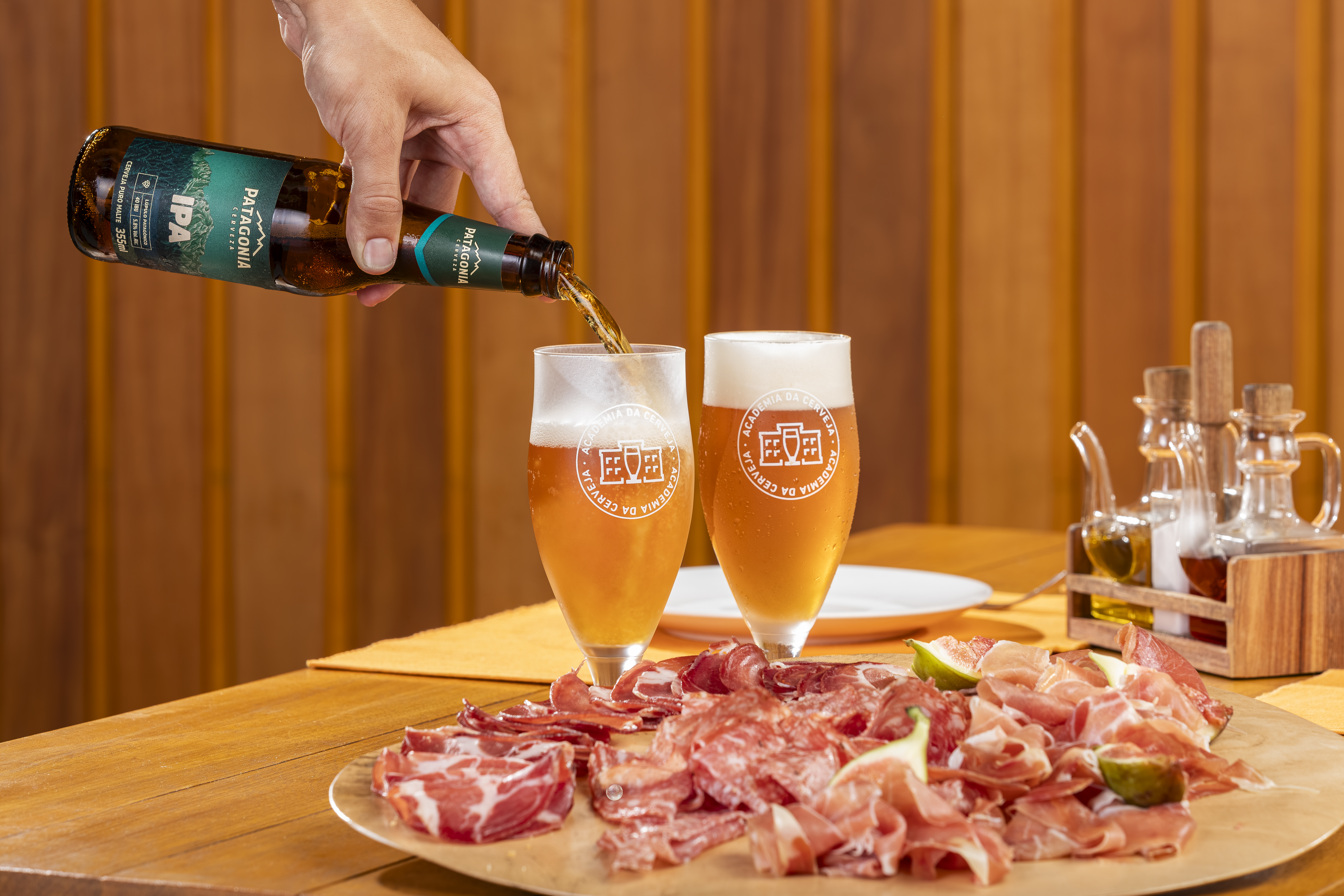 Curso ensina harmonização de cerveja com comida; confira 5 dicas