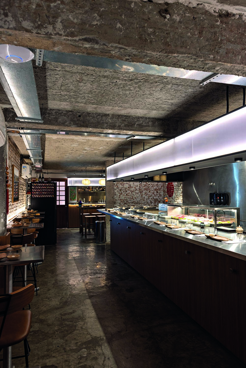 Standing Sushi