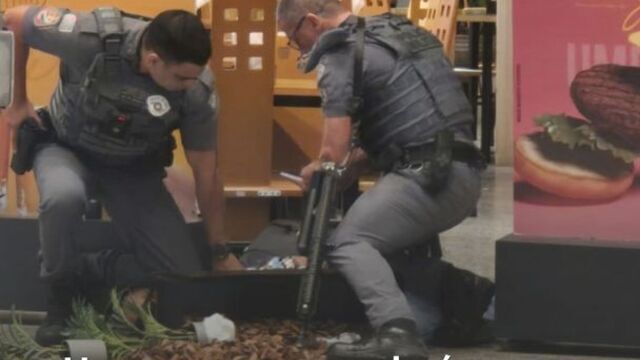 Homem ameaça passageiros com espada no aeroporto de Viracopos