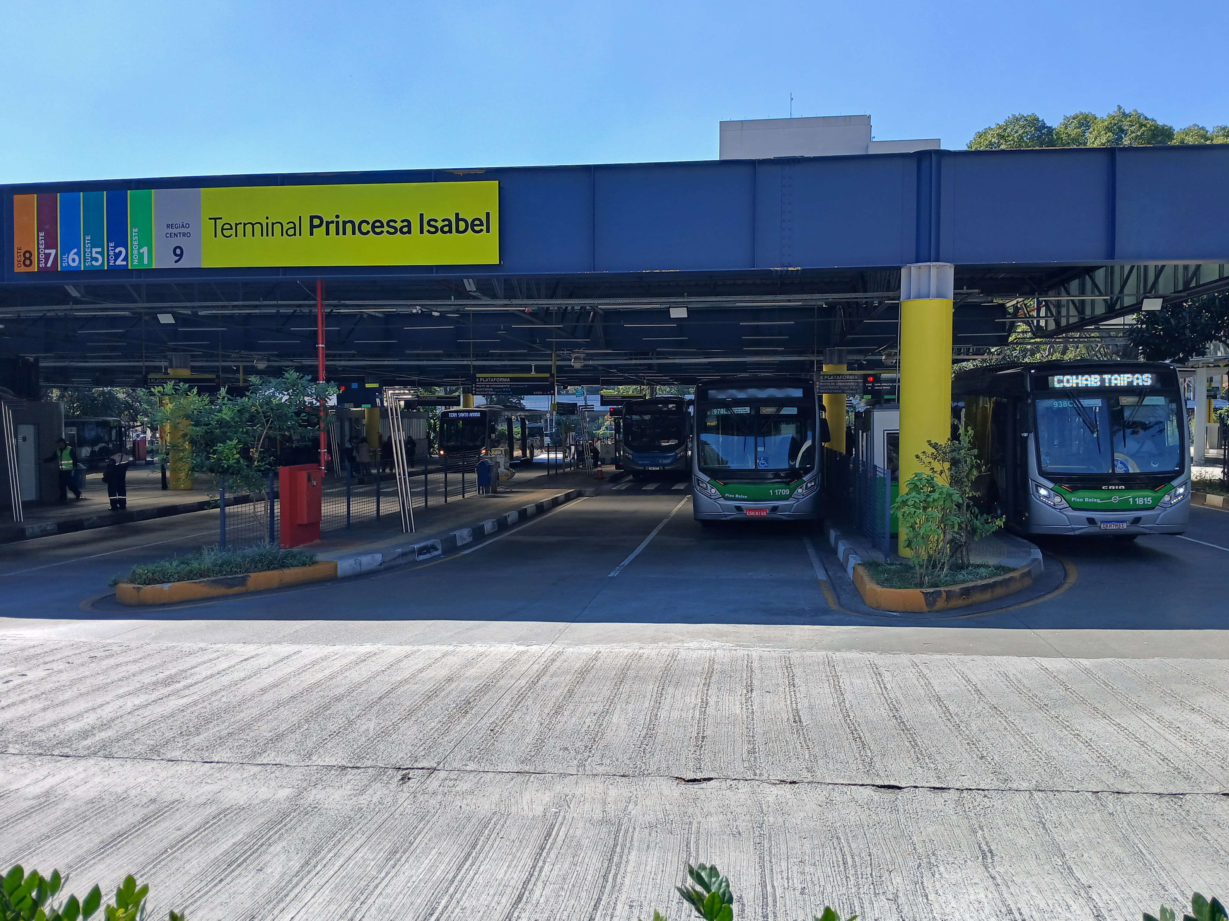 Homem morre esfaqueado no Terminal Princesa Isabel