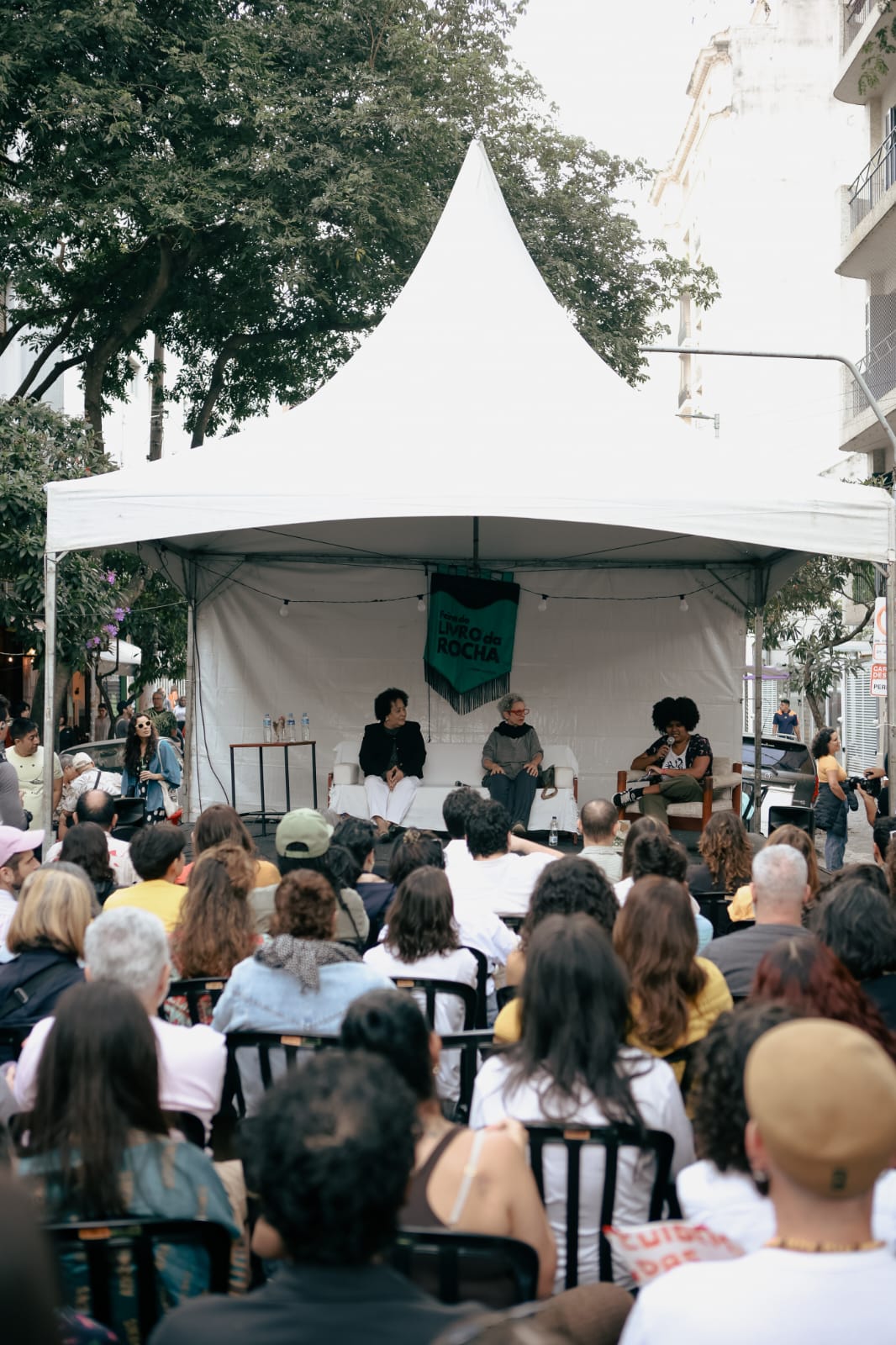 Feira do Livro da Rocha chega à 2ª edição trazendo nomes como Lilia Schwarcz, Aline Bei e Anelis Assumpção