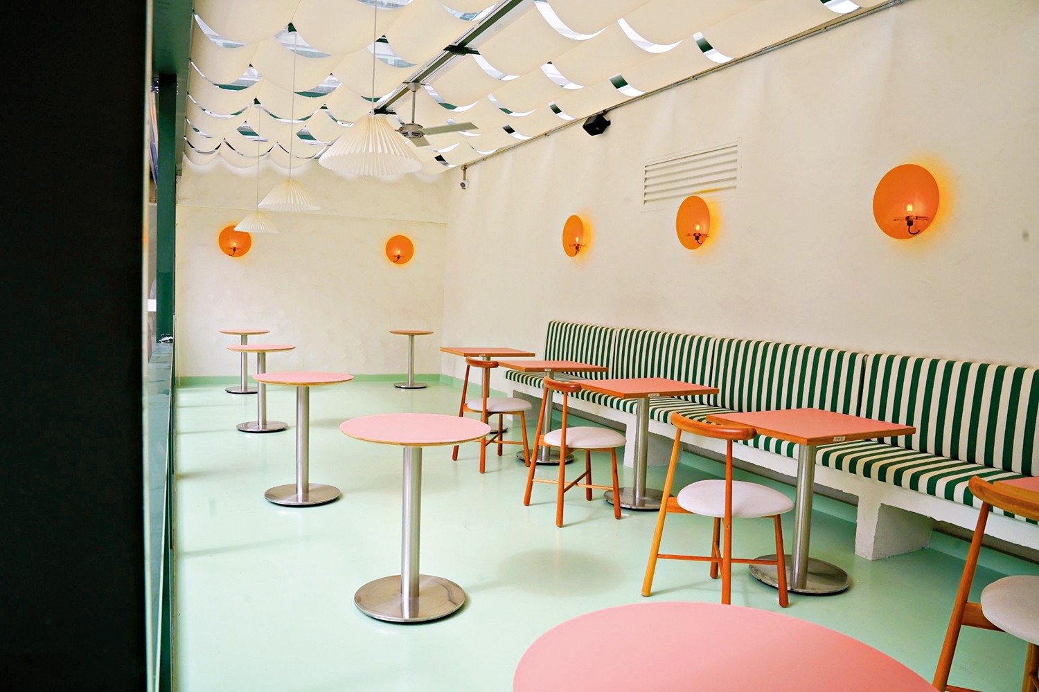 Kosmos Bakeshop comemora um ano com receitas de convidados